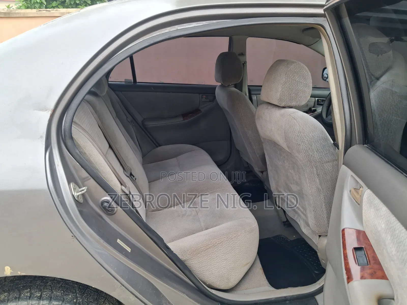 Toyota Corolla 2004 Gray