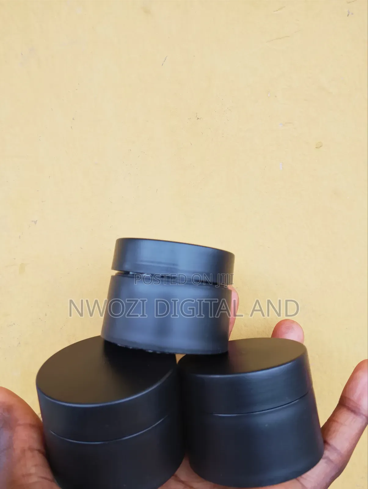 Face Cream Black Jar