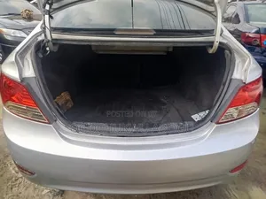 Hyundai Accent 2014 Silver