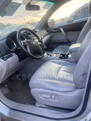 Toyota Highlander 2010 Silver