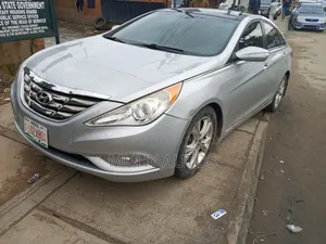 Hyundai Sonata 2012 Silver