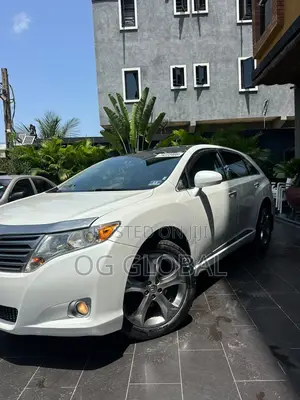 Toyota Venza V6 AWD 2011 White