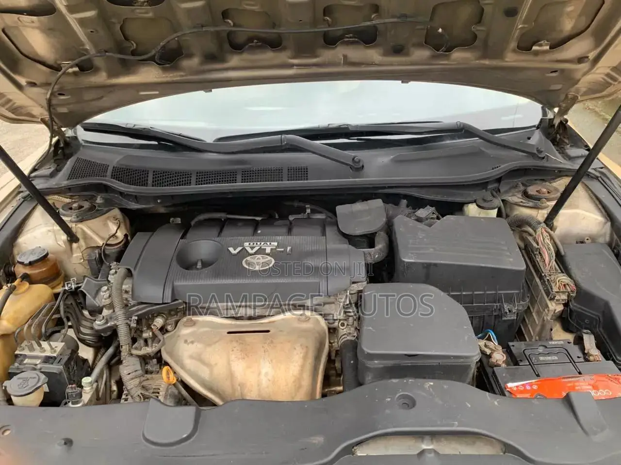 Toyota Camry 2010 Gold