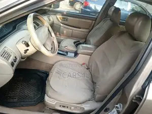 Toyota Avalon XLS w/ Bucket Seats 2003 Gold