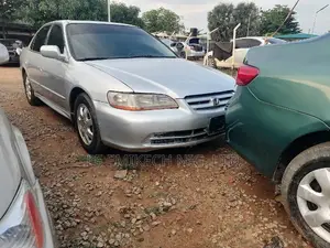 Honda Accord 2002 Silver