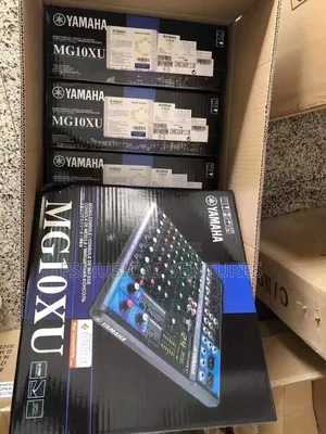 Yamaha MG10XU 10-Input Mixer With Built-in FX 2-in/2-Out USB Interface