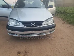 Toyota Avensis 2.0 D Verso 2002 Silver