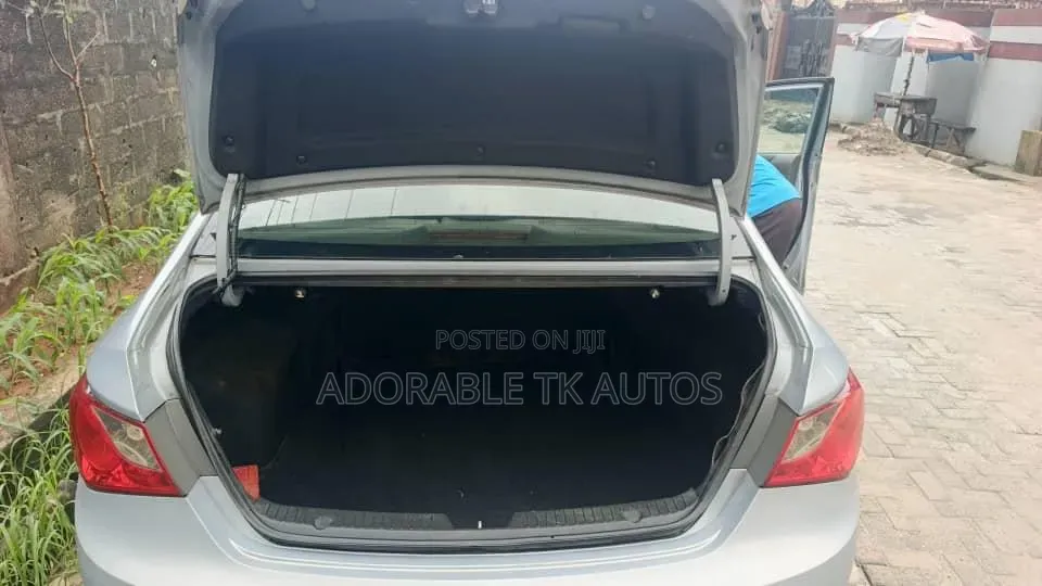 Hyundai Sonata 2012 Blue