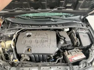 Toyota Corolla LE 4dr Sedan (1.8L 4cyl 4A) 2013 Gray
