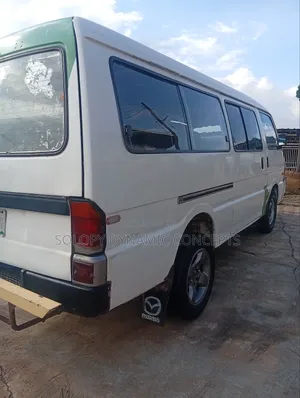 Mazda E2200 1995 White