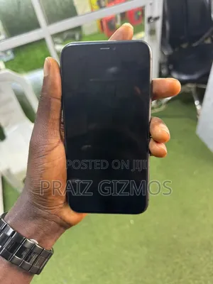 Apple iPhone 11 128 GB Black