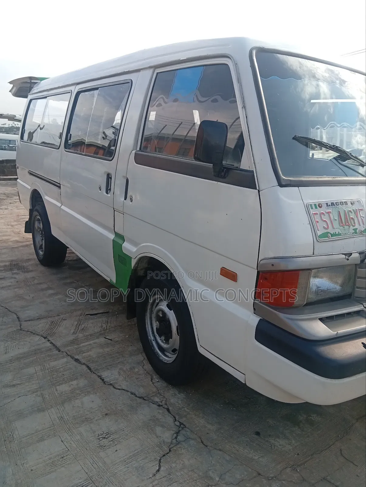 Mazda E2200 1995 White
