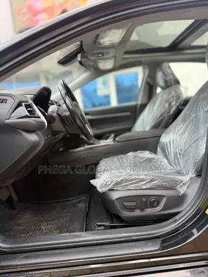 Toyota Camry XLE FWD 2020 Black