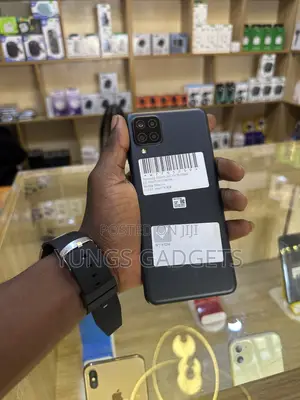 Samsung Galaxy A12 64 GB Black