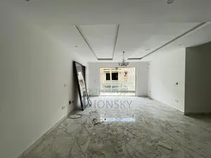 4bdrm Maisonette in Adeniyi Jones for sale