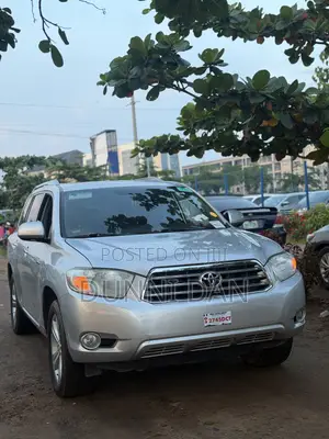 Toyota Highlander Limited 2011 Silver