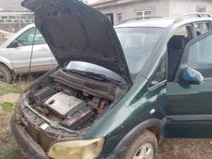Opel Zafira Snowtrekker 2000 Green