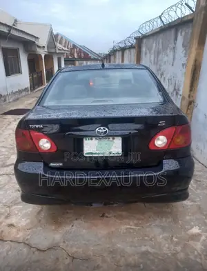 Toyota Corolla 2004 Black