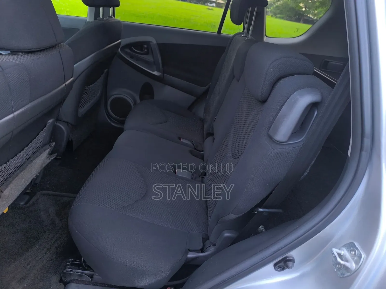 Toyota RAV4 2011 Silver