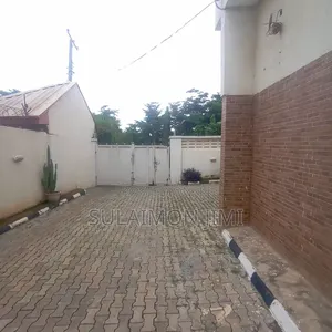 4bdrm Duplex in Gwarimpa Estate, Dawaki for rent