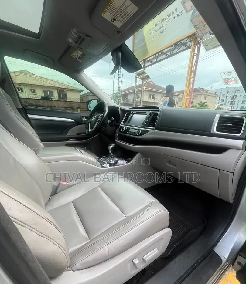 Toyota Highlander 2017 Silver