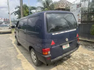 Volkswagen Transporter 2006 Blue