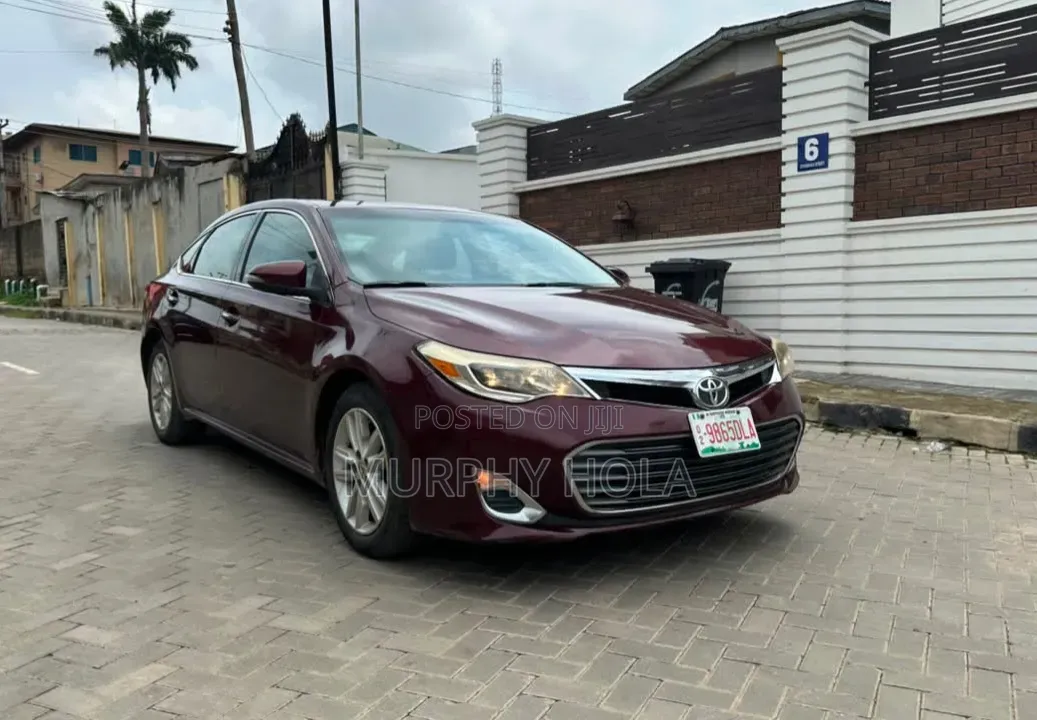 Toyota Avalon 2013 Red