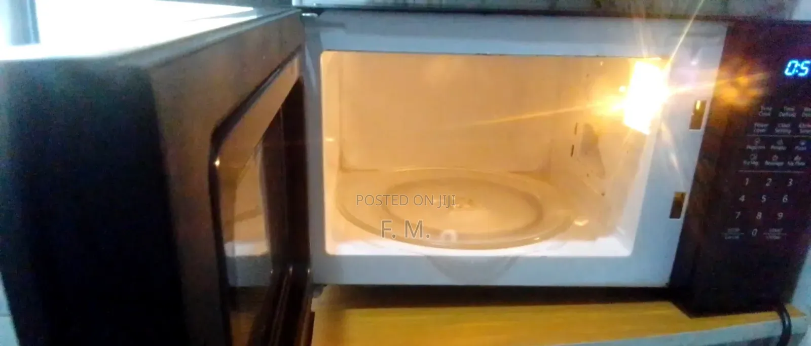 Hisense Microwave, Oven ( 20 Litres)