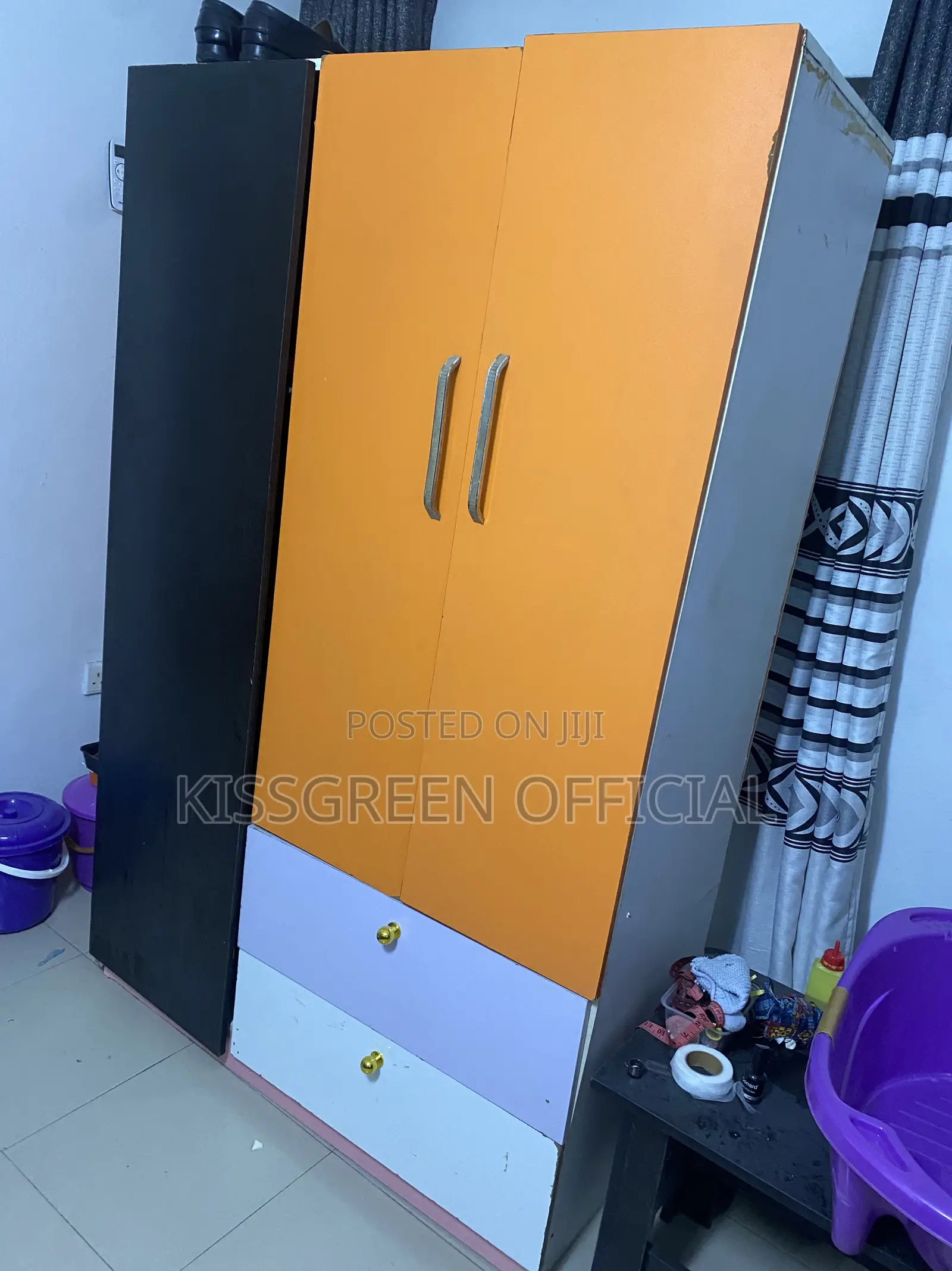 Wordrobeorange