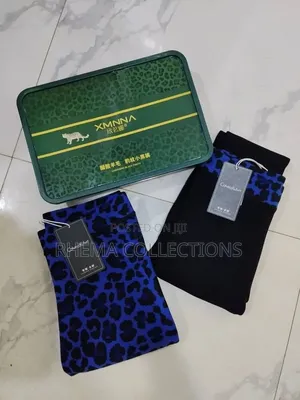 Leopard Skin Pattern/Plain Black Thick Stretchy Leggings