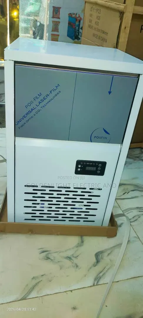 Freestanding Commercial Square Ice Cube Maker Machine (40 Cube)