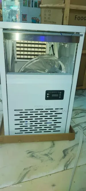 Freestanding Commercial Square Ice Cube Maker Machine (40 Cube)