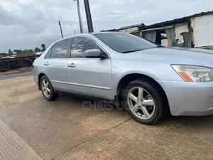 Honda Accord 2005 Silver