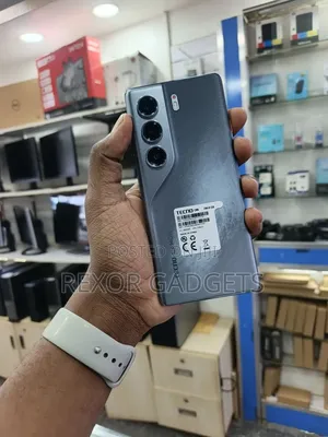 Tecno Camon 40 Pro 4G 256 GB Silver