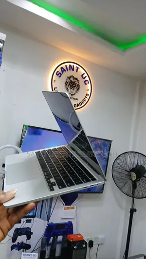 Laptop Apple MacBook Pro 2020 16GB Intel Core i5 SSD 512GB