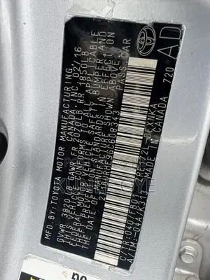 Toyota Corolla LE 4dr Sedan (1.8L 4cyl CVT) 2015 Silver