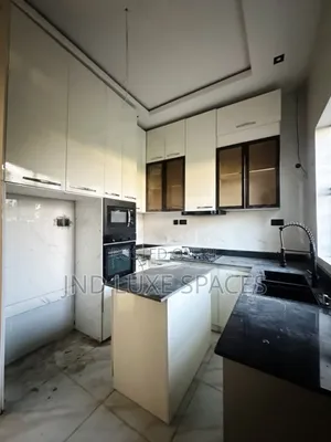4bdrm Townhouse / Terrace in Ajah for rent
