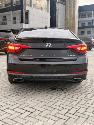 Hyundai Sonata Limited w/Brown Leather 4dr Sedan (2.4L 4cyl 6A) 2015