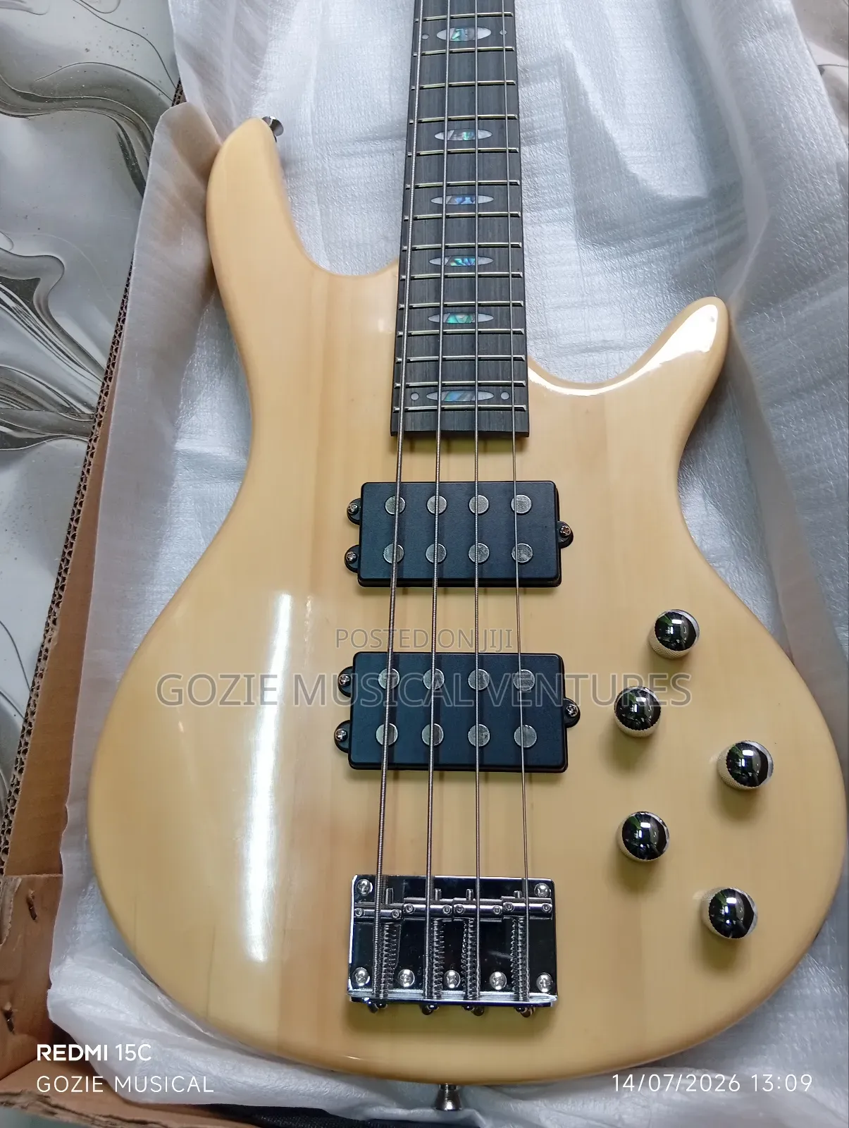 Ibanez 4-Strings Bass Guitar Passive Guitar