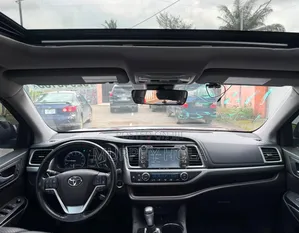 Toyota Highlander 2017 Red