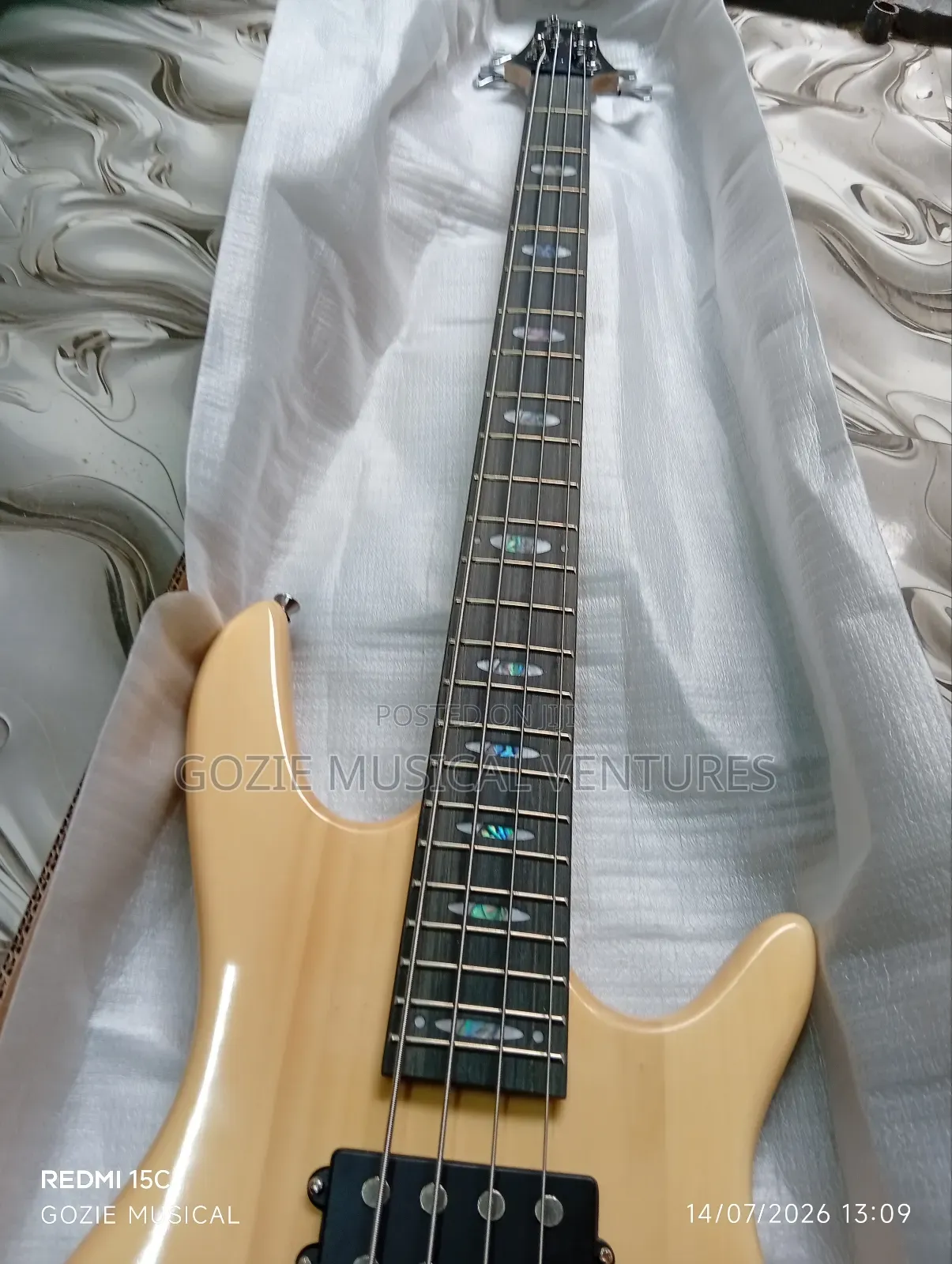 Ibanez 4-Strings Bass Guitar Passive Guitar