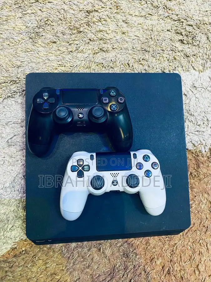 Ps4 Slim With Pad
