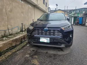 Toyota RAV4 2024 Blue