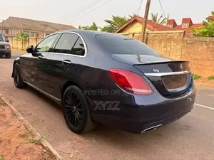 Mercedes-Benz C300 2015