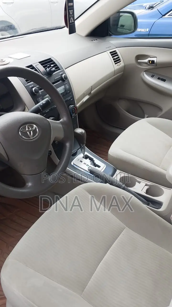 Toyota Corolla 2010