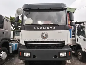 Shacman Sagmoto Tractor Head Truck