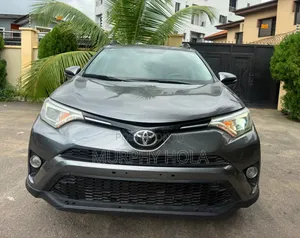 Toyota RAV4 2016 Gray