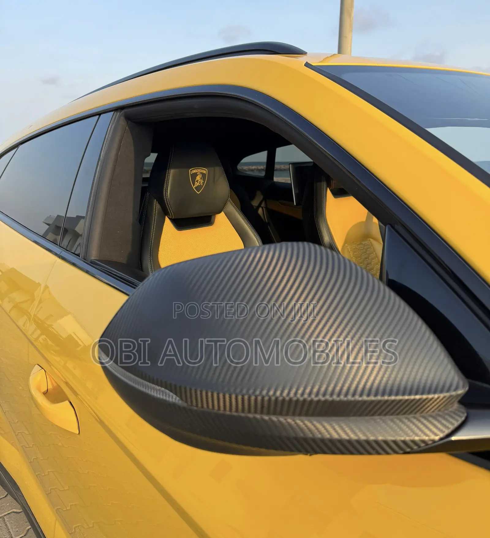 Lamborghini Urus Base 2019 Yellow