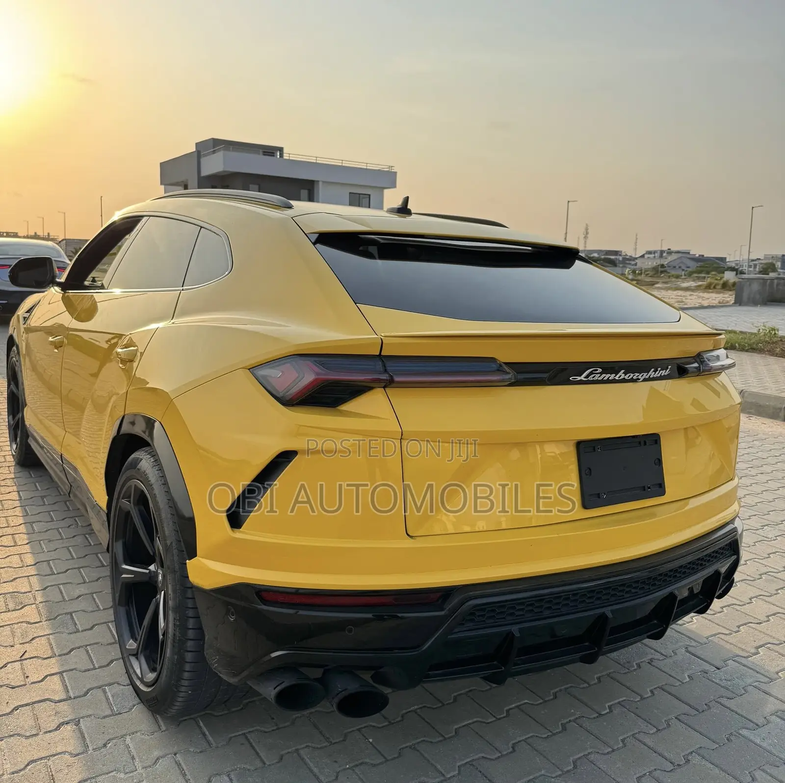 Lamborghini Urus Base 2019 Yellow