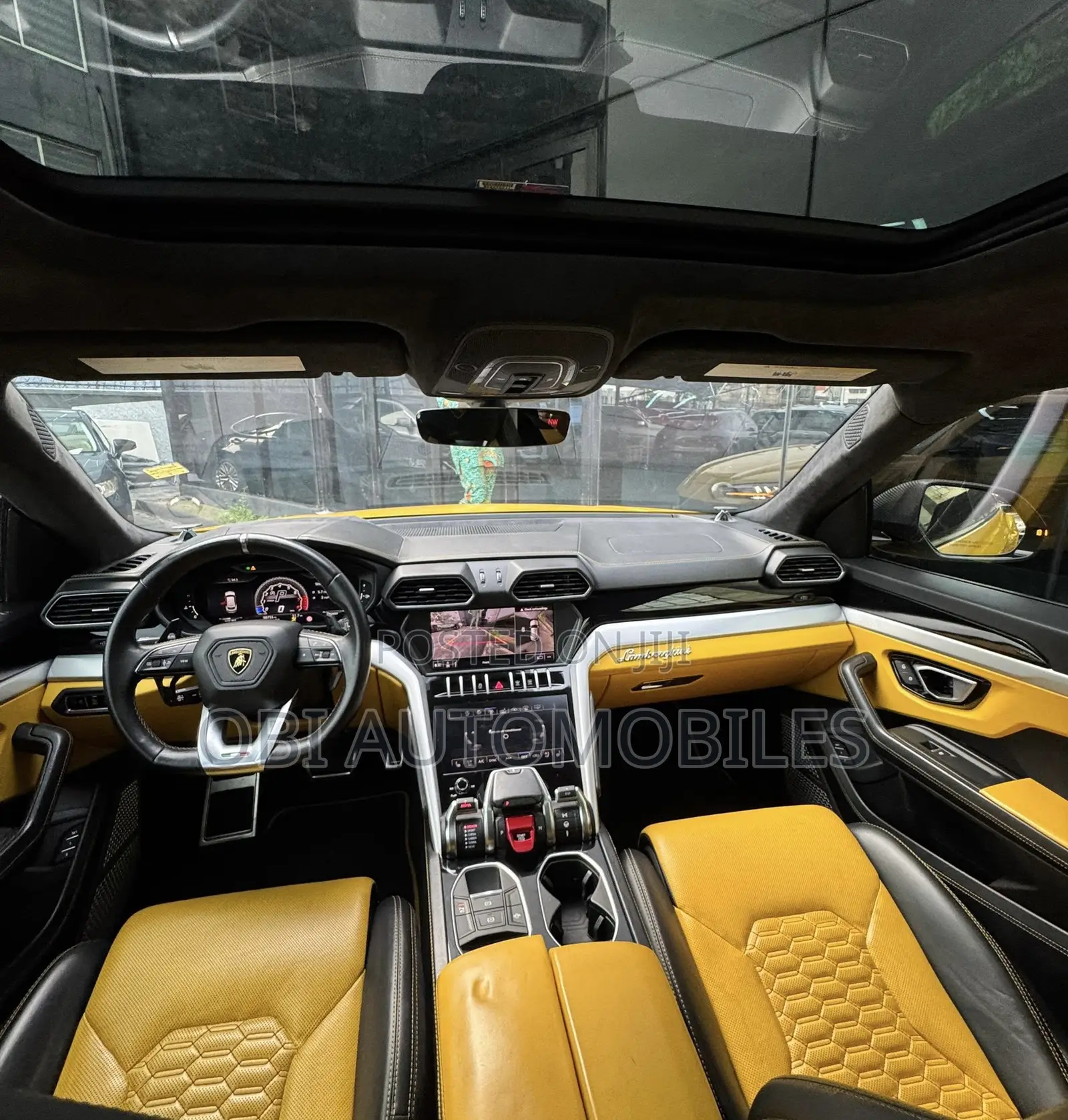 Lamborghini Urus Base 2019 Yellow